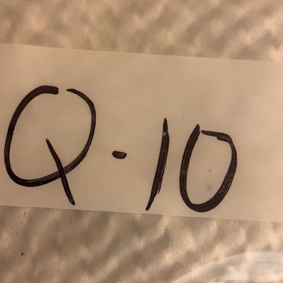 Two by VINCE CAMUTO, long sleeve, hi-low, blouse, cotton/rayon. Great condition - Picture 10 of 10